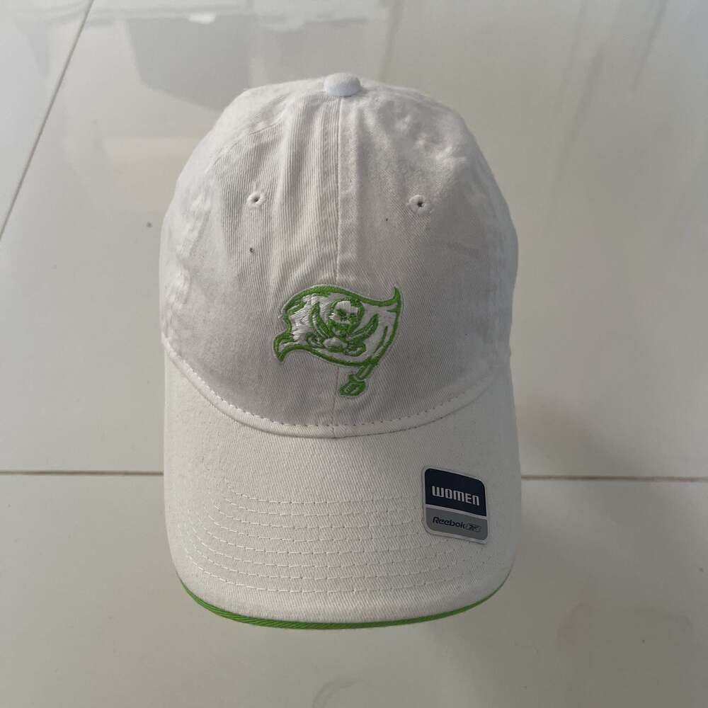 Reebok Women's Tampa Bay Buccaneers White Cap